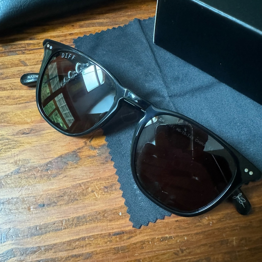 Diff Maxwell Sunglasses